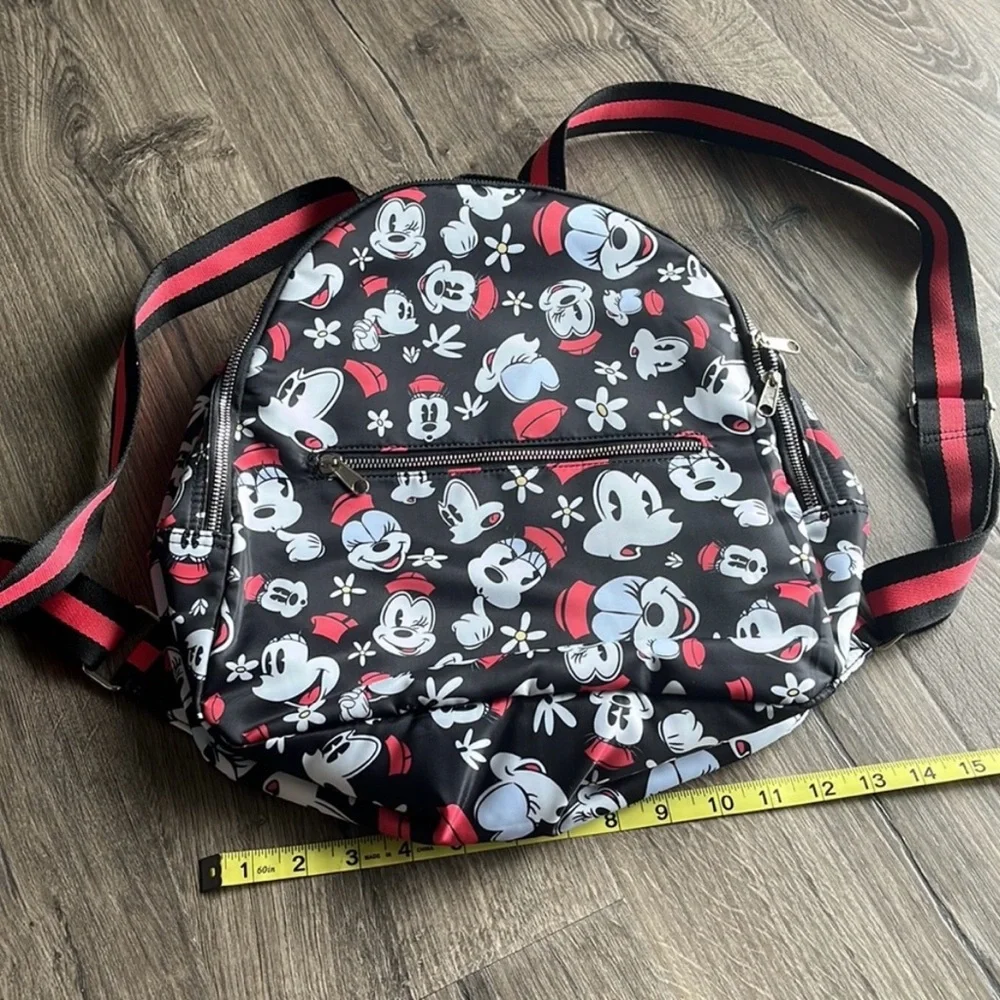 NWOT Disney Parks Minnie Mouse Backpack